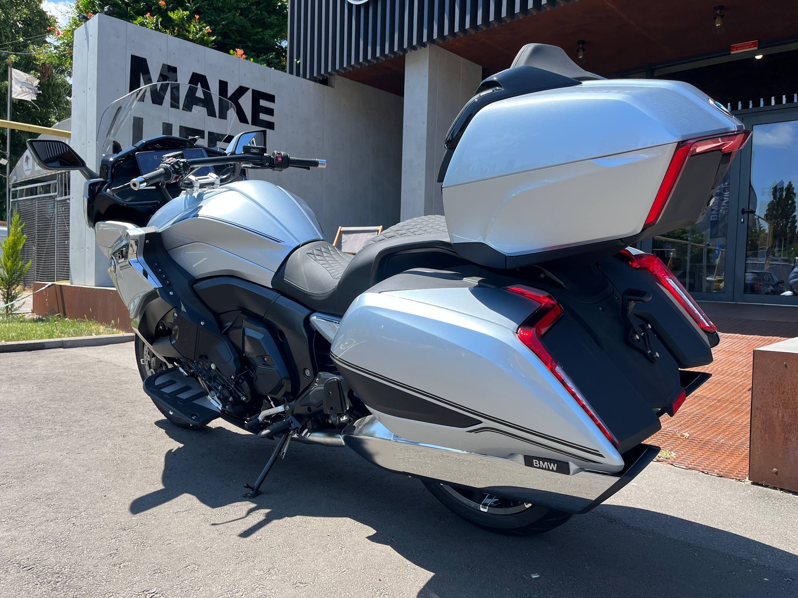 K 1600 B