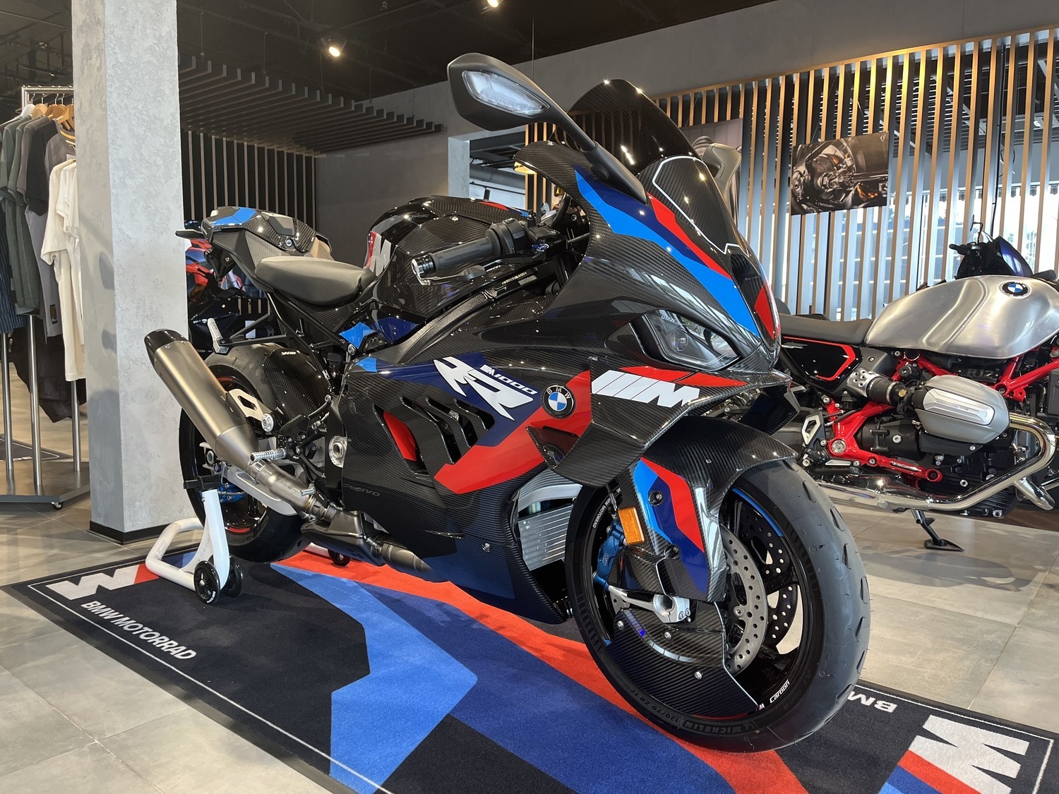 M 1000 RR