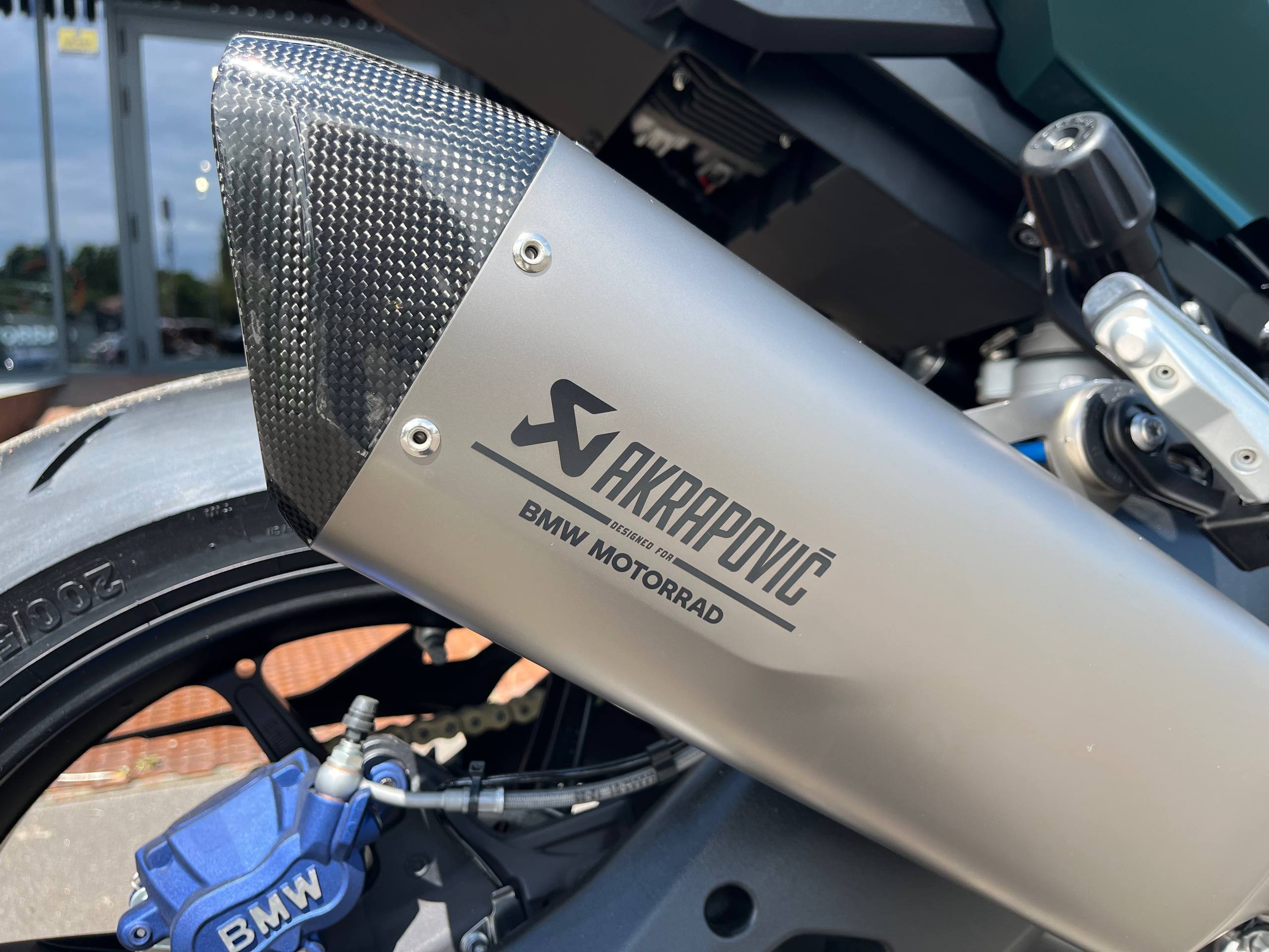 M 1000 XR