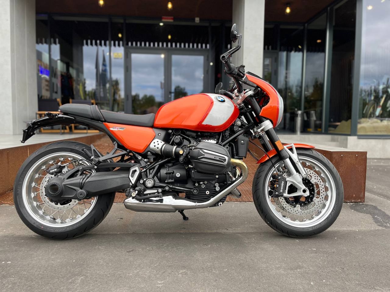 R 12 NineT