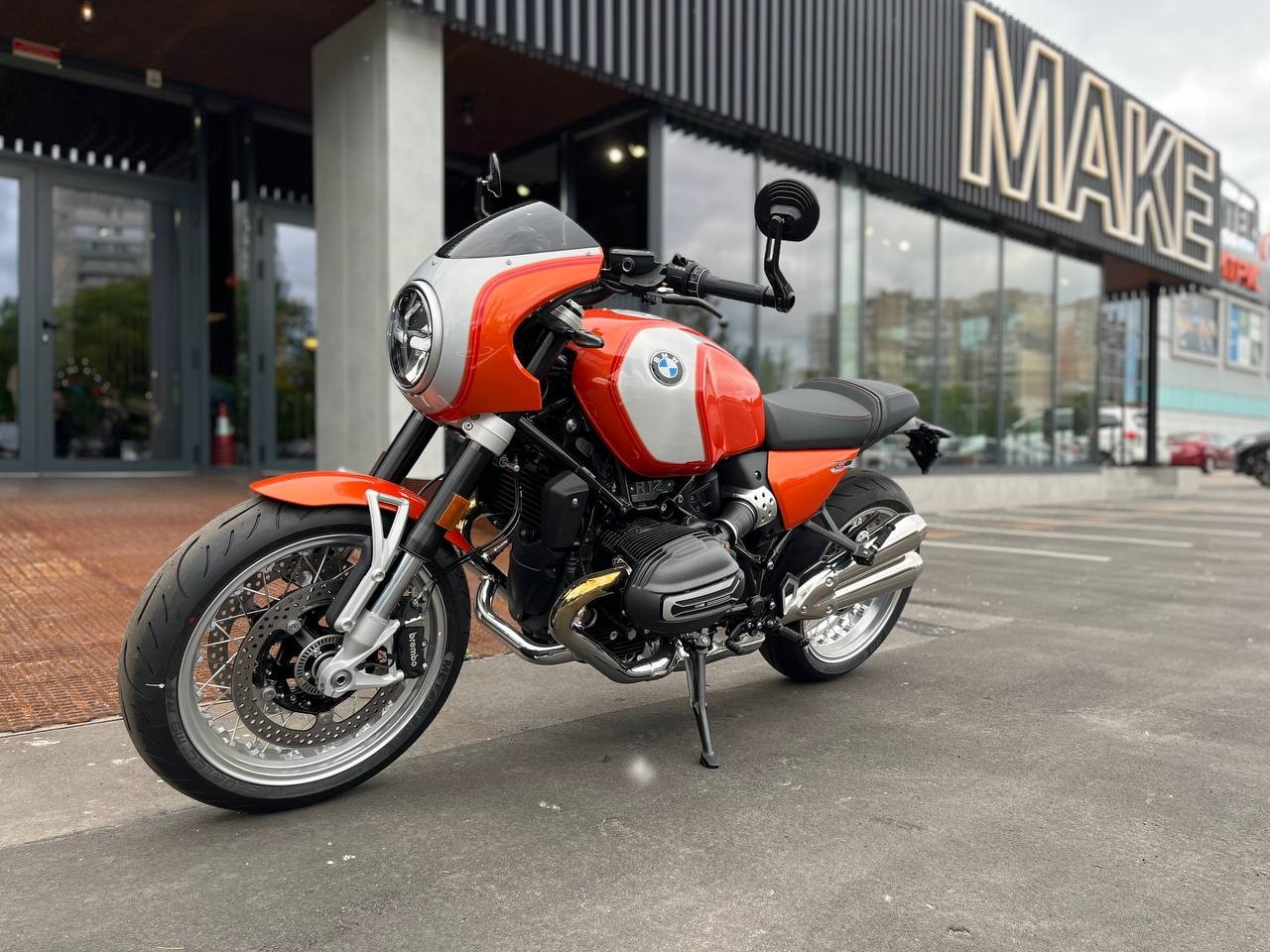 R 12 NineT