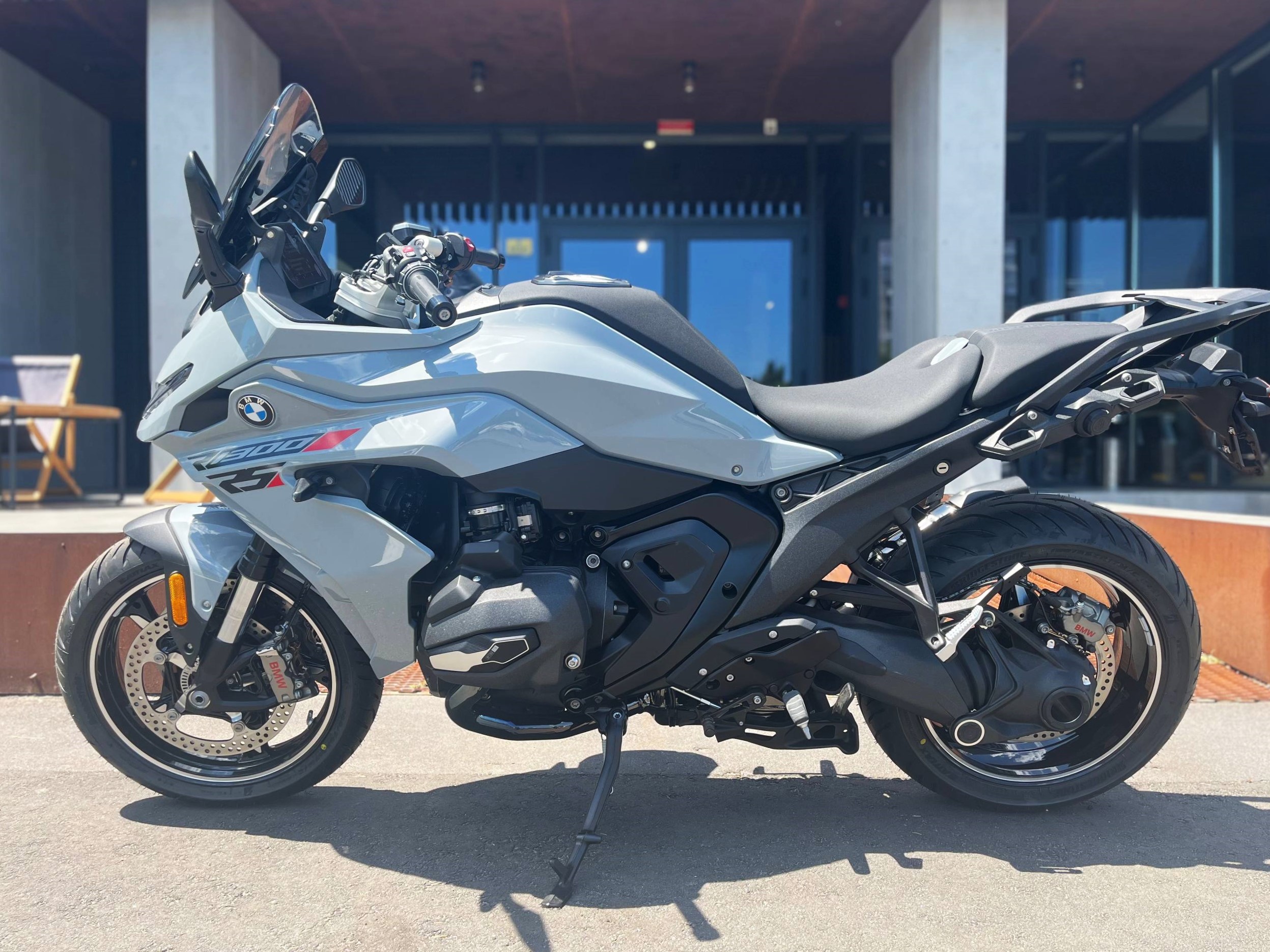 R 1300 RS