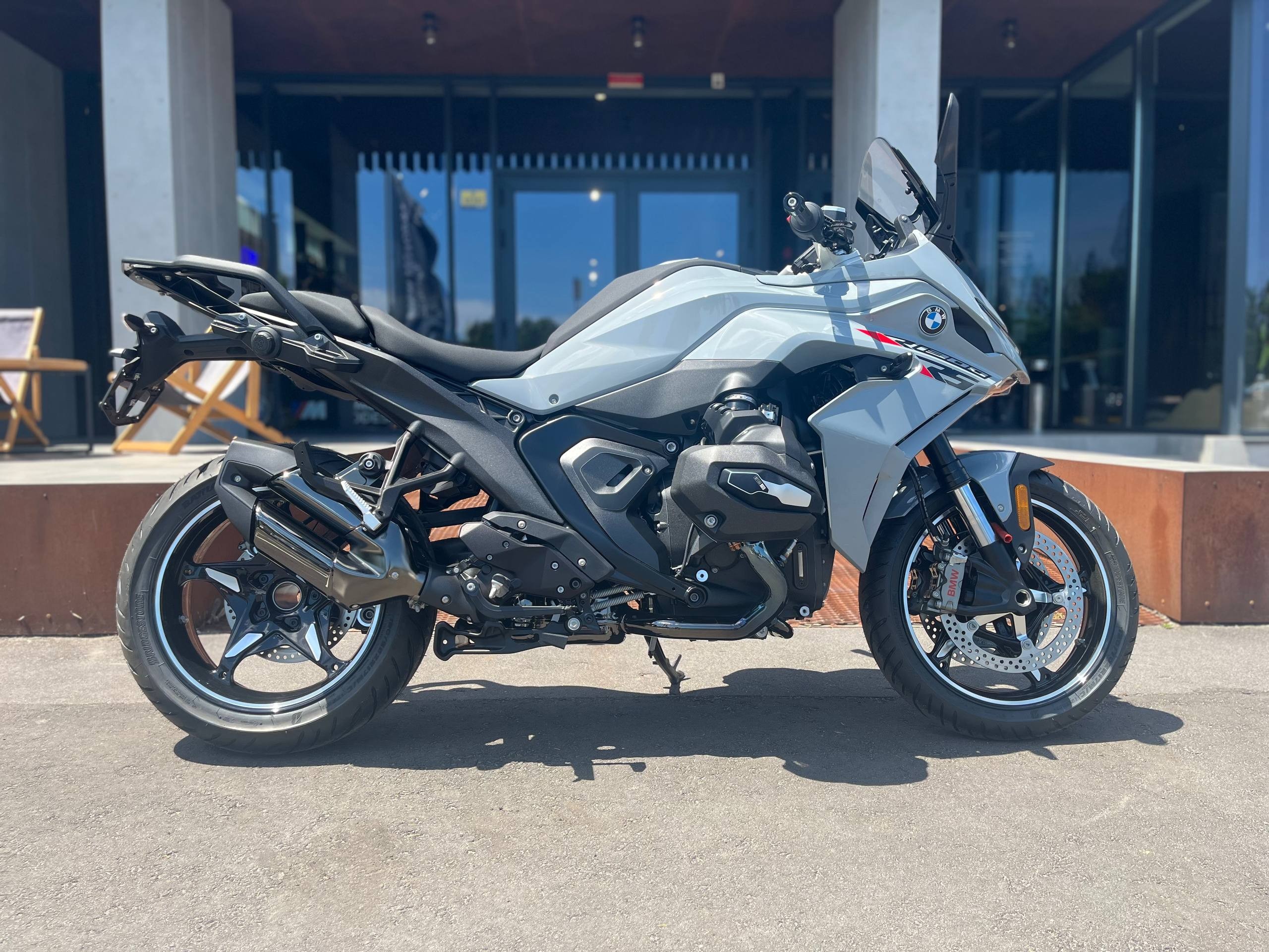 R 1300 RS