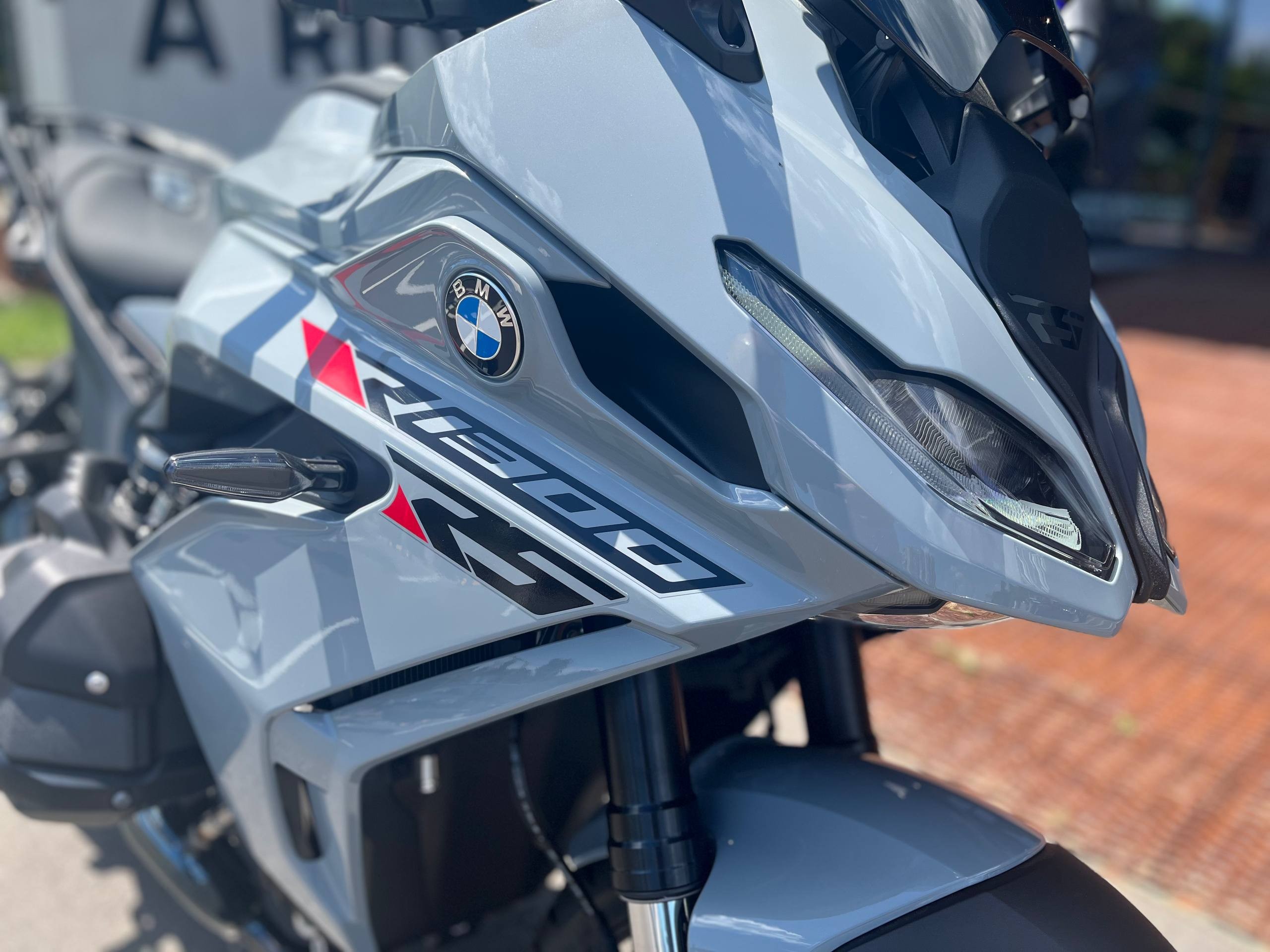 R 1300 RS