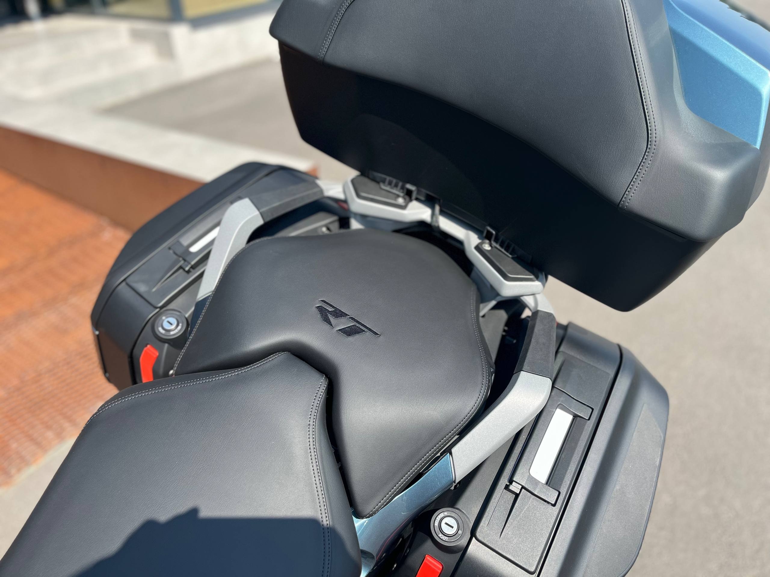 R 1300 RT